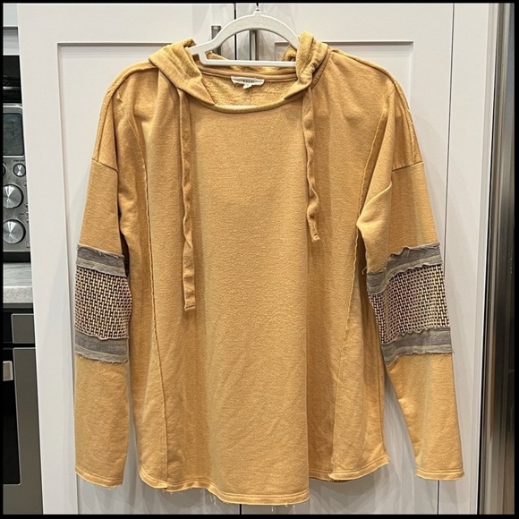 easel Tops - EASEL Camel Raw Hem/Seam Long Sleeve Hoodie Size S